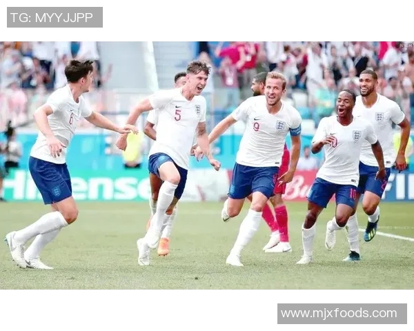 德国与英格兰足球队的历史对决与战术分析探讨