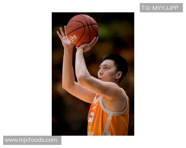 胡明轩：从青涩少年到篮球场上的璀璨明星之路探索