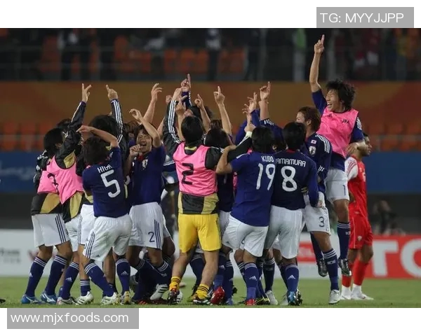 2010年中国与韩国足球对决回顾：激情碰撞与历史交锋的经典瞬间